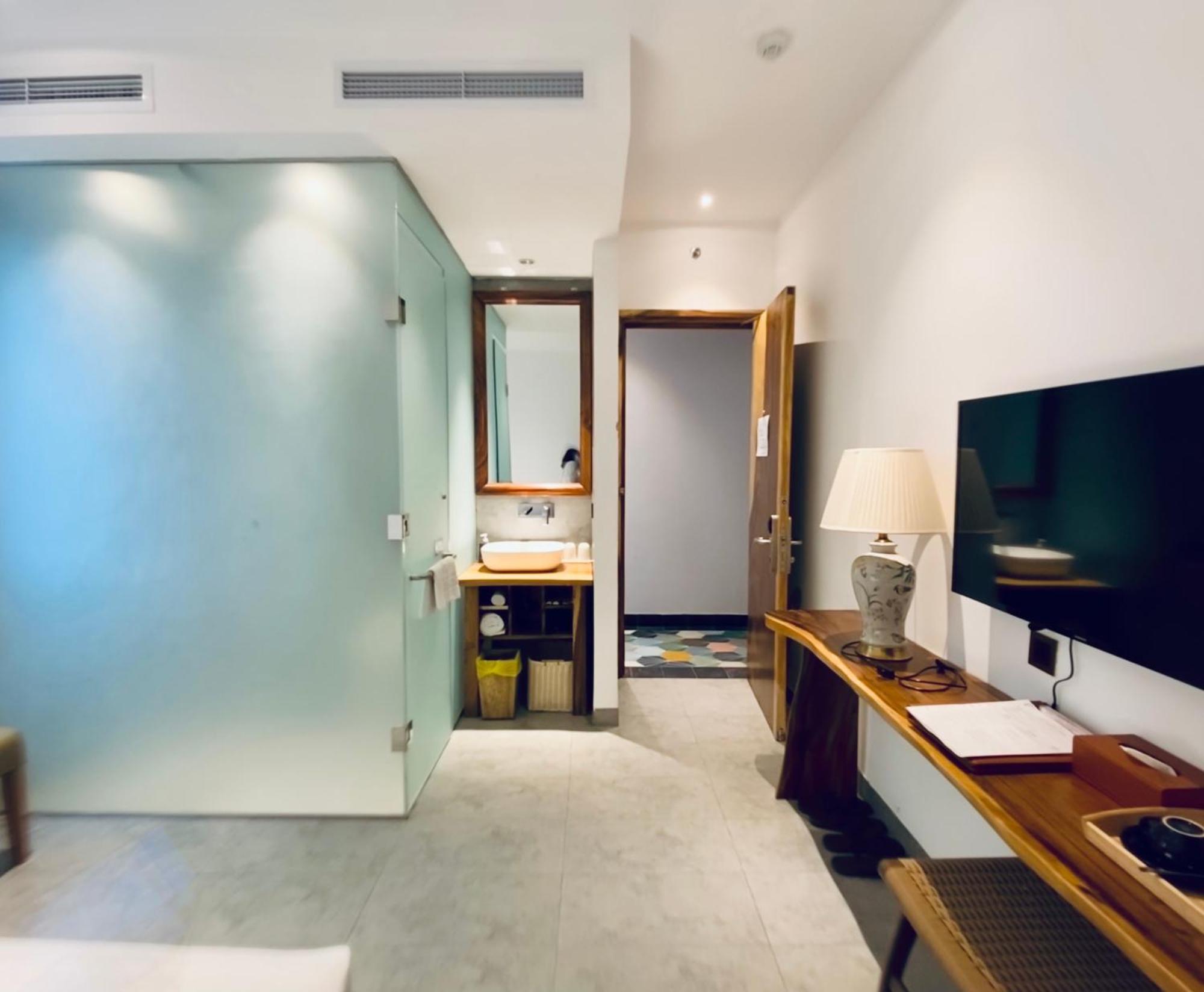 Sky Gem Central Hotel Хошимін Екстер'єр фото