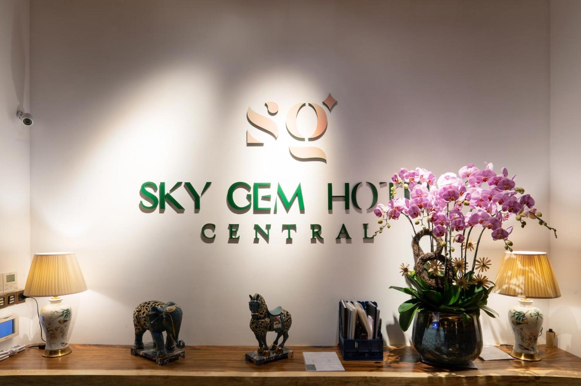 Sky Gem Central Hotel Хошимін Екстер'єр фото