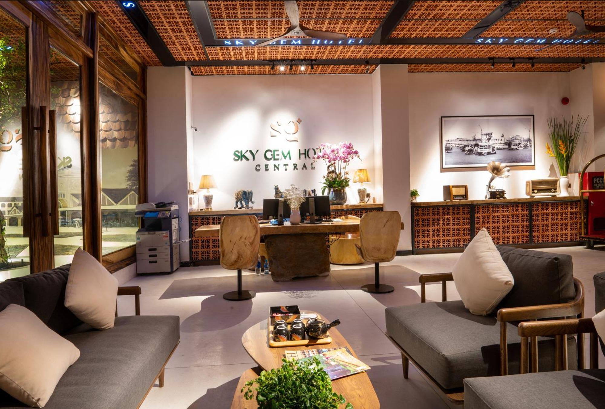 Sky Gem Central Hotel Хошимін Екстер'єр фото
