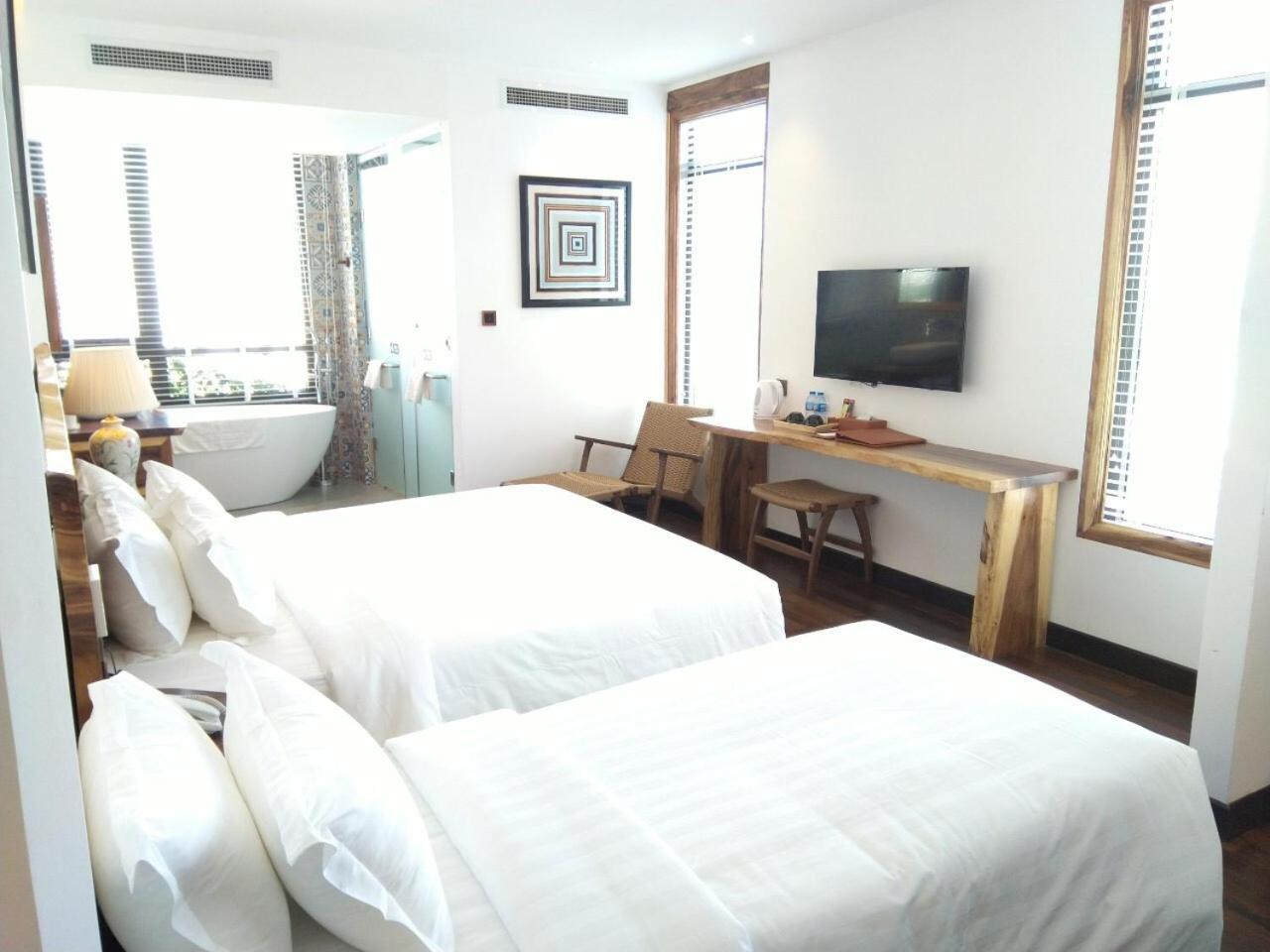 Sky Gem Central Hotel Хошимін Екстер'єр фото